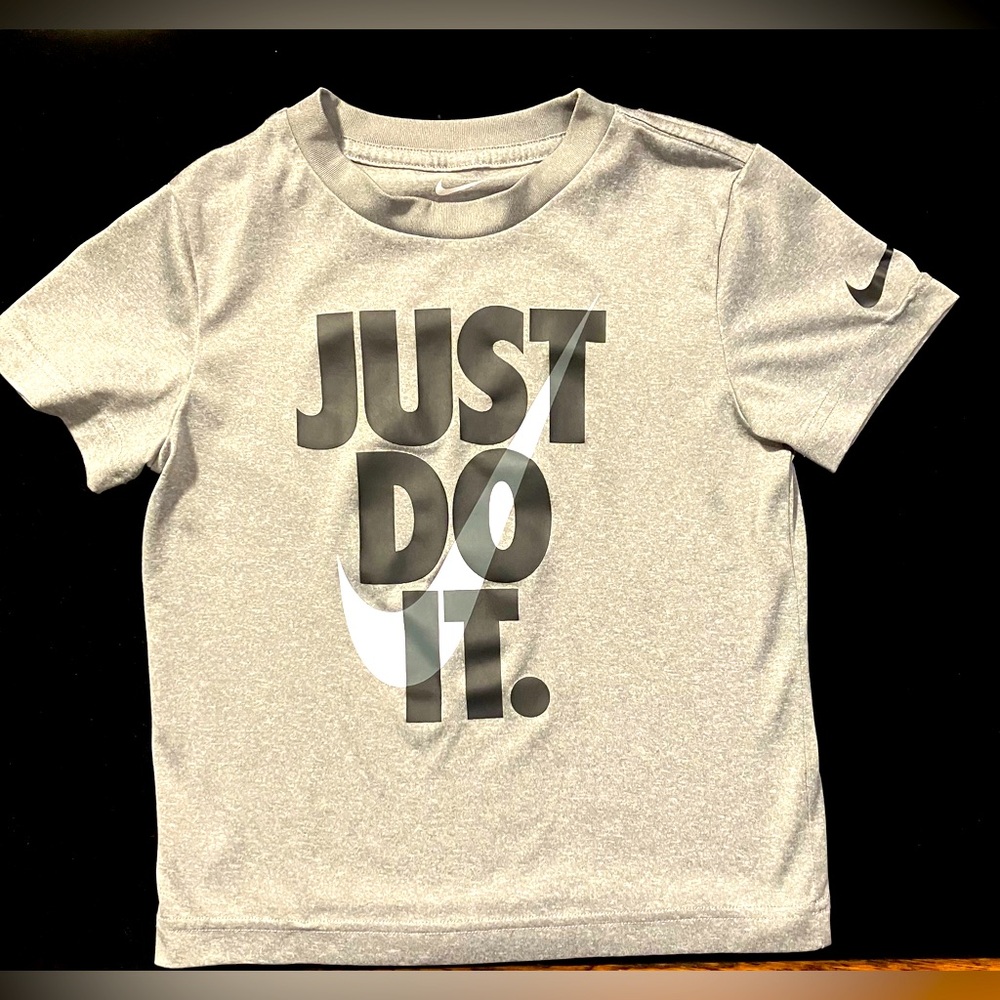 Nike Gray Short Sleeve Tee Just Do It